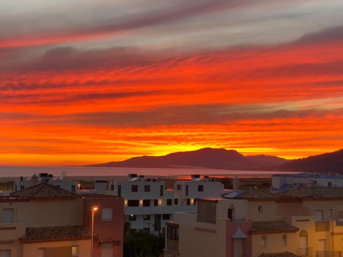 Atlantis Luxury Apartment Tarifa- Views, Parking, Wifi, Aircon, Swimming Pool Esterno foto